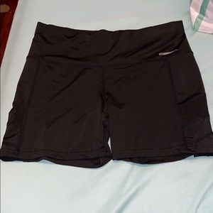 Performance shorts